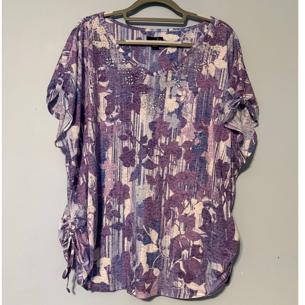 Erika Women's 2X Purple Floral V-Neck Rhinestone Embellished Cinch Side Blouse